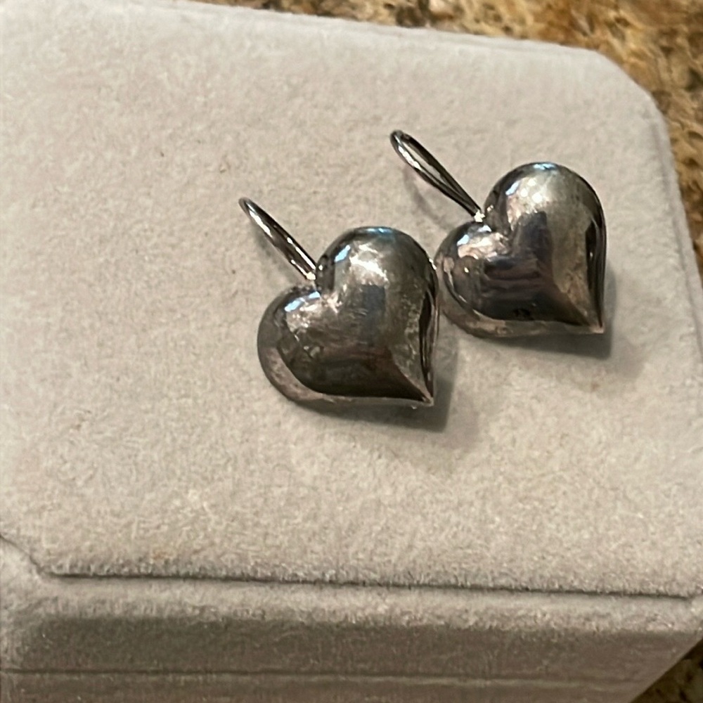 925 Sterling Silver Solid Heart Leverback Drop Ea… - image 1